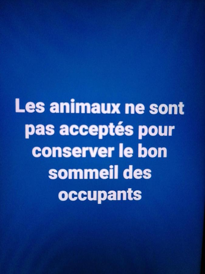 Petite Caravane Deux Places Saint-Corneille المظهر الخارجي الصورة