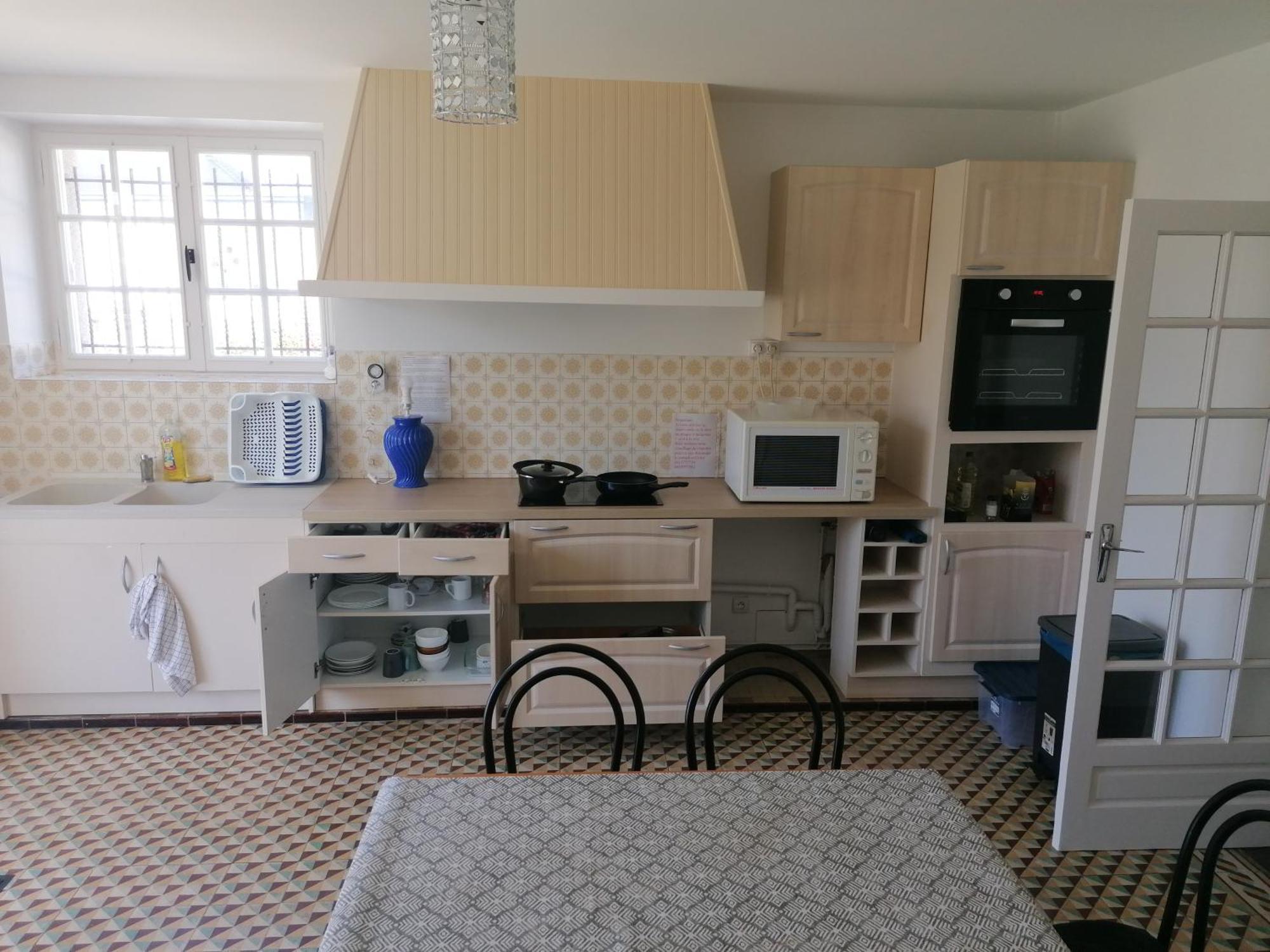 Petite Caravane Deux Places Saint-Corneille المظهر الخارجي الصورة